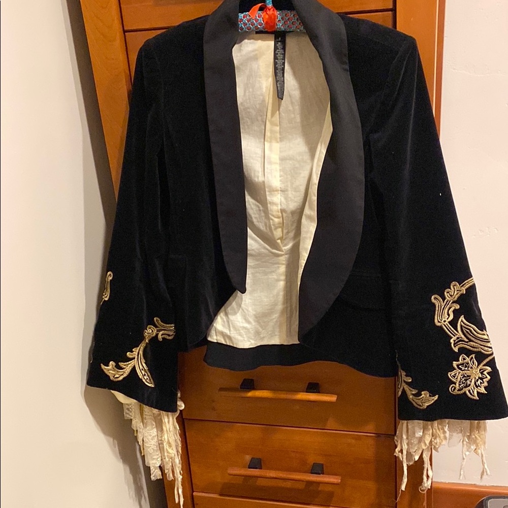 Robert Rodriguez Black Velvet Embroidered Women's Jacket Removable lace cuffs